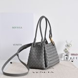 TOP Bottega Veneta Medium Parachute bag