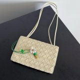 Bottega Veneta Intrecciato Andiamo Pouch