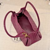 TOP Bottega Veneta Medium Parachute bag
