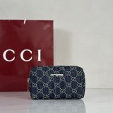 Gucci AAA+ Medium Cosmetic Case Plaque 875801 Bag