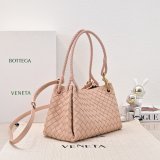 TOP Bottega Veneta Medium Parachute bag